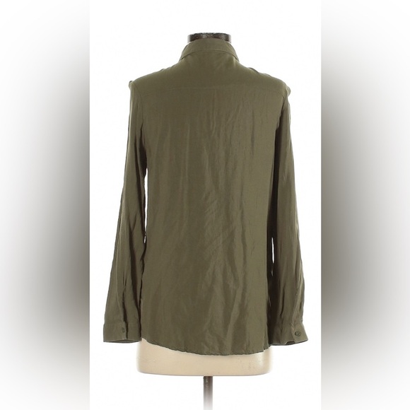 H&M Green Button Down Top 💚 size 2 - Picture 2 of 9